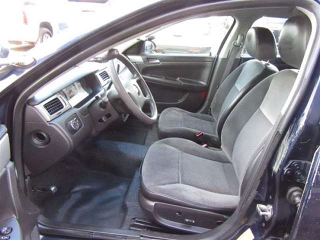 2011 Chevrolet Impala Police 4dr Sedan w/3FL